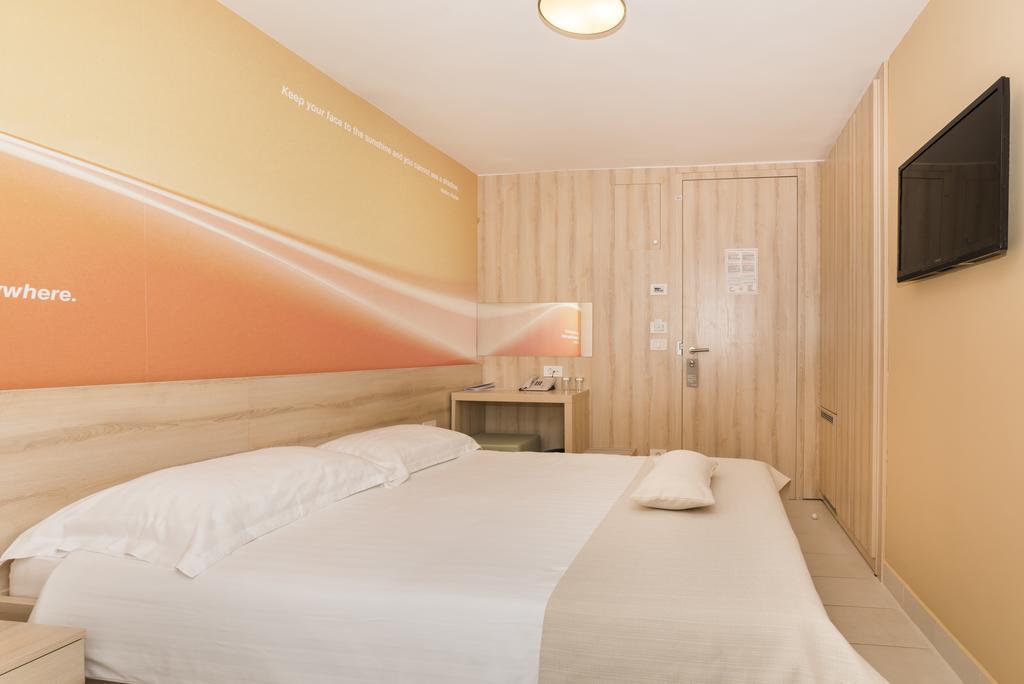 Residence Umag Plava Laguna מראה חיצוני תמונה